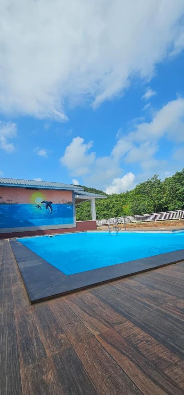 Nisarg Resort Guhāgar 외부 사진